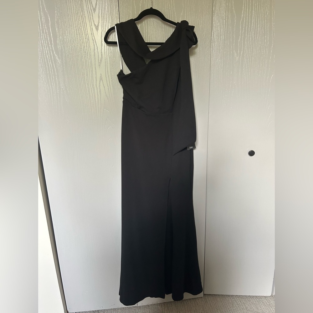 Lulu's Chic Black One Shoulder Dress Never Worn NWT